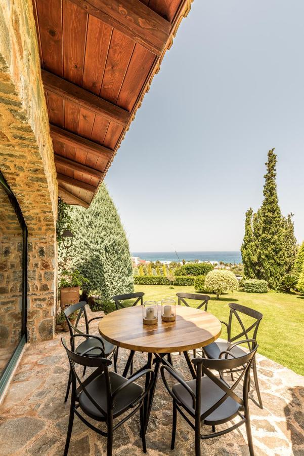 הרסוניסוס Golden Crest Villa מראה חיצוני תמונה