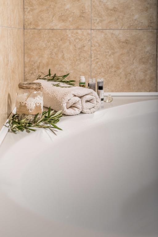 הרסוניסוס Golden Crest Villa מראה חיצוני תמונה