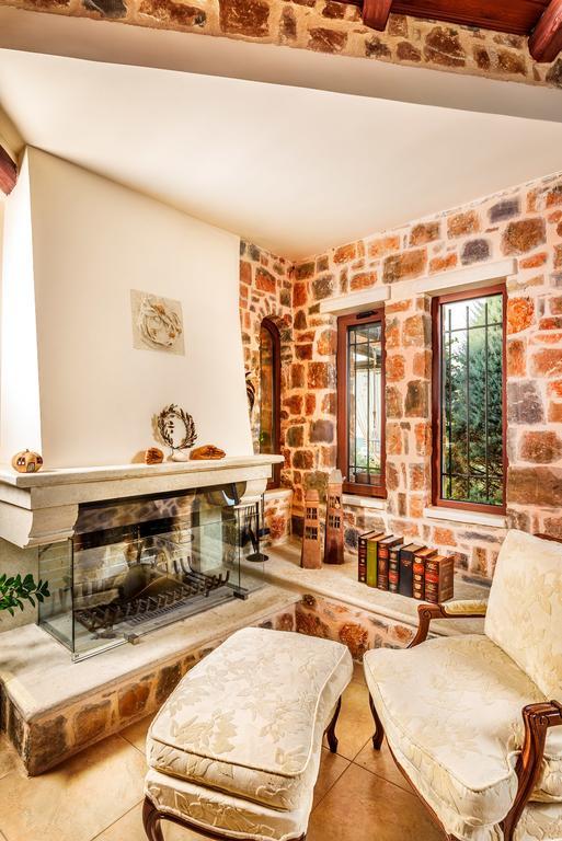 הרסוניסוס Golden Crest Villa מראה חיצוני תמונה