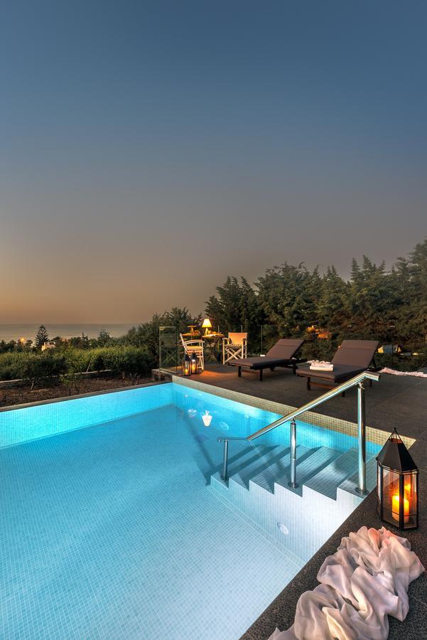 הרסוניסוס Golden Crest Villa מראה חיצוני תמונה